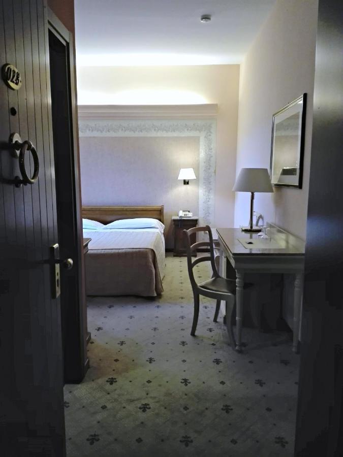 Guglielmotel Brembate Kültér fotó