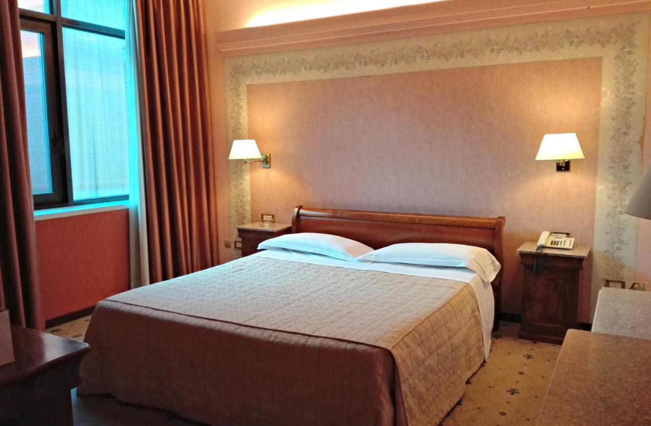 Guglielmotel Brembate Kültér fotó
